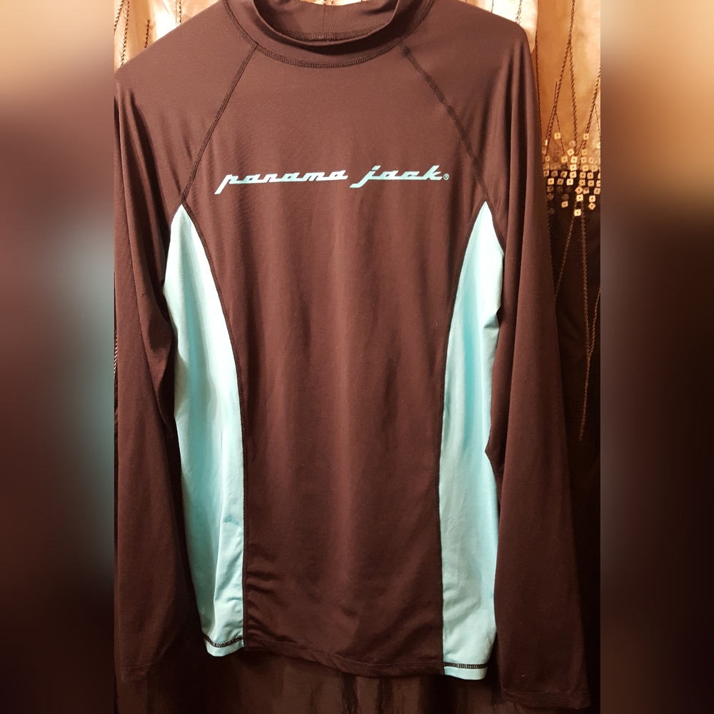 Sleek Black and Blue Long Sleeve Tee for Performance